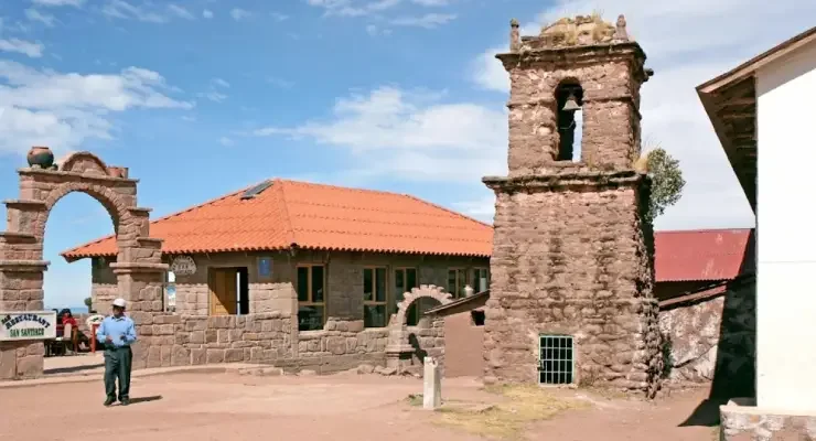 TOUR LAGO 2 DIAS 1 NOCHE, AMANTANI-TAQUILE-UROS